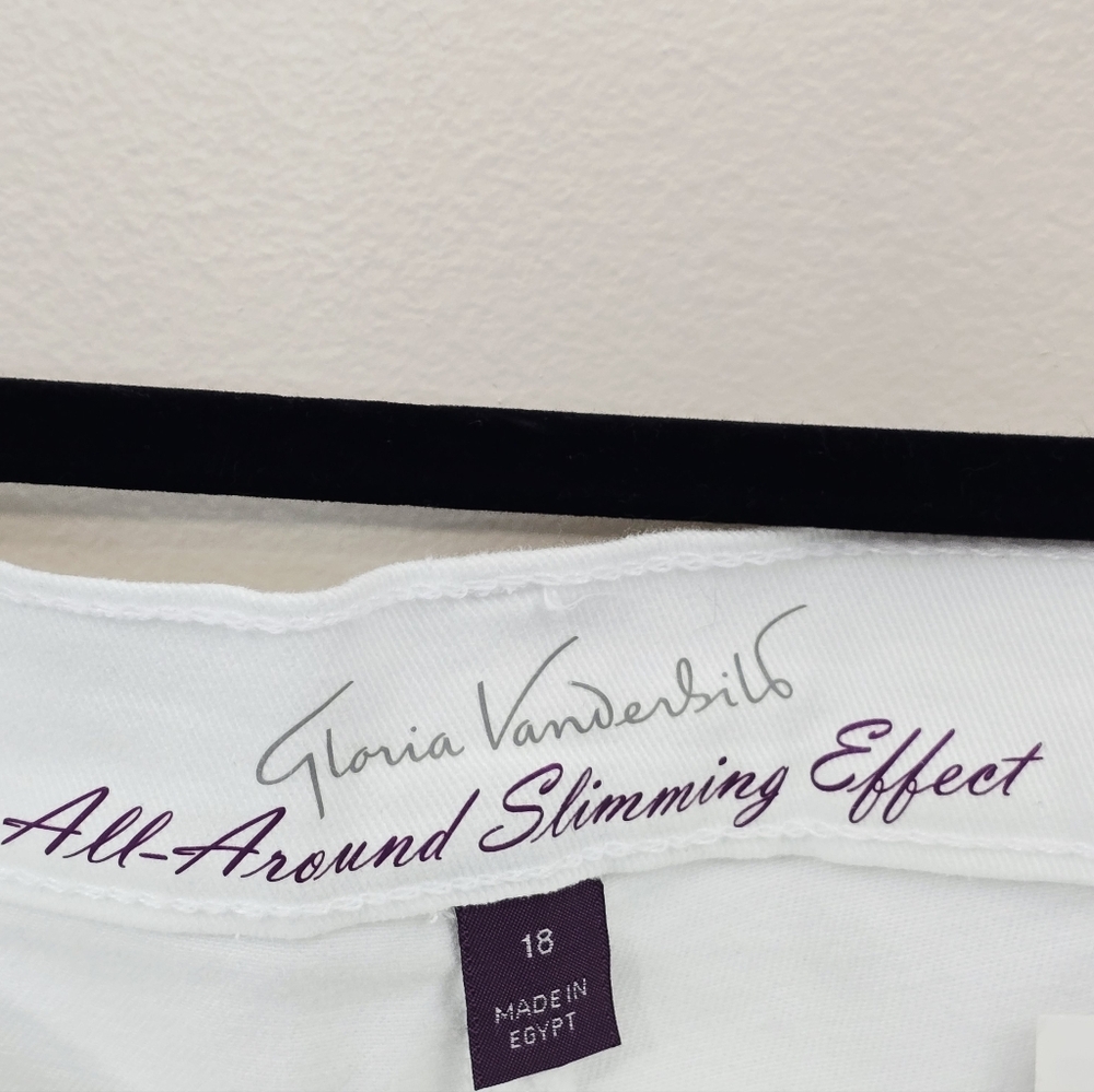 NWT Gloria Vanderbilt Plus Size Amanda Skimmer Capris - Picture 7 of 9